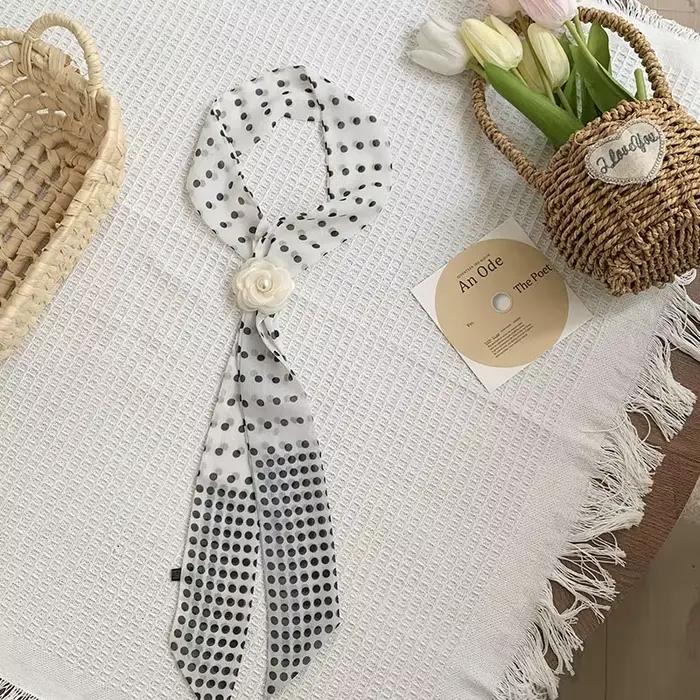 Écharpe longue détachable avec accents roses ; pour femmes, style bandana léger et polyvalent, pour 