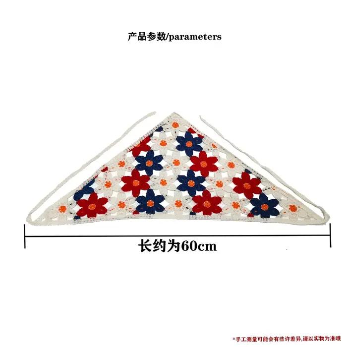 Foulard triangulaire pour femme