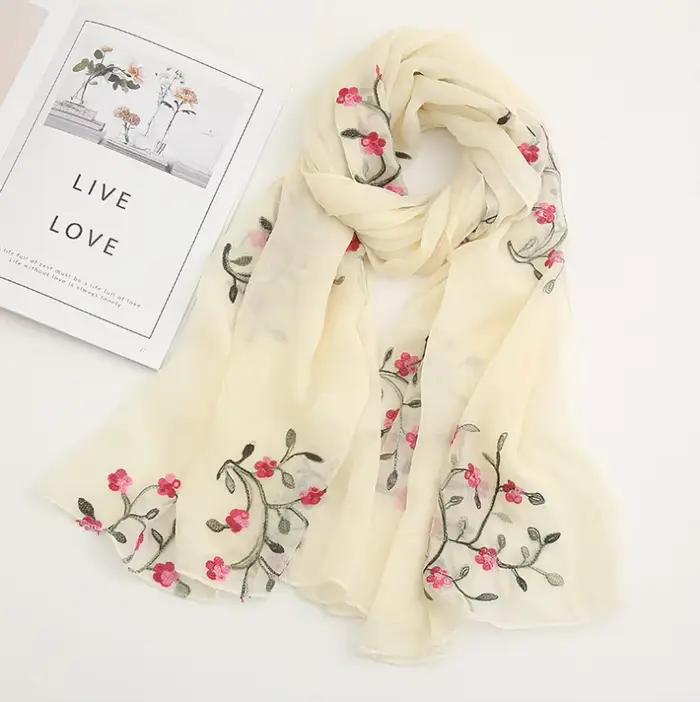 Écharpe de Marque en Soie pour Femme