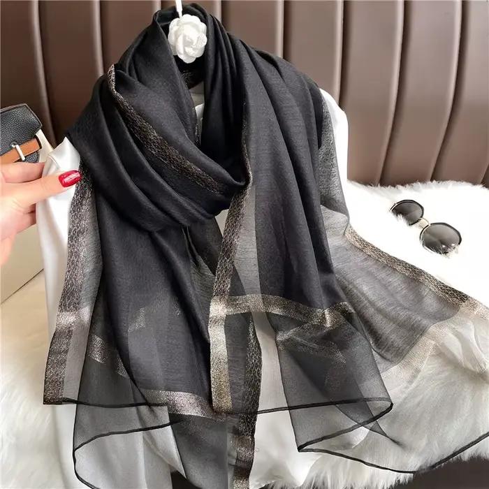 Foulards élégants pour femmes