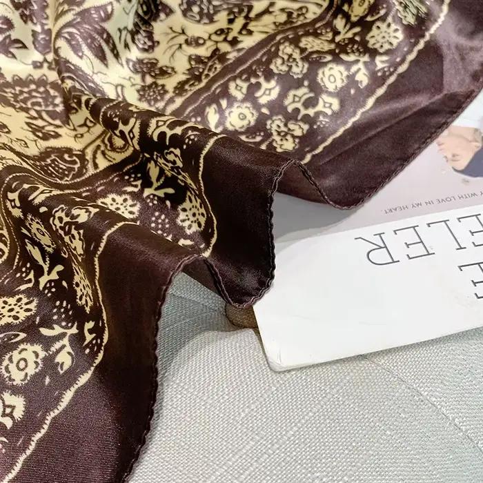 Foulard de marque de luxe pour femme musulmane imprimé en polyester multicolore et multifonction pour toutes les saisons et occasions