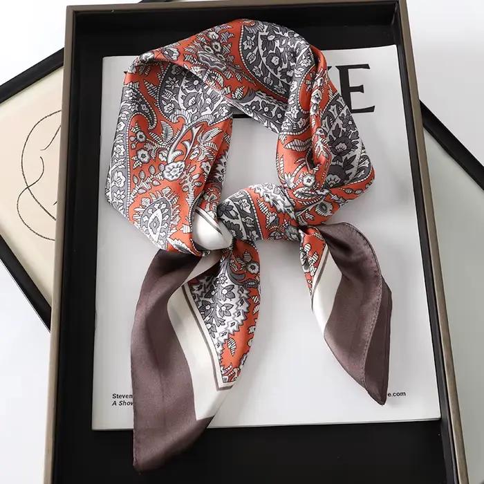 Foulard carré de luxe pour femmes, hijab, mouchoir, imprimé, bandana