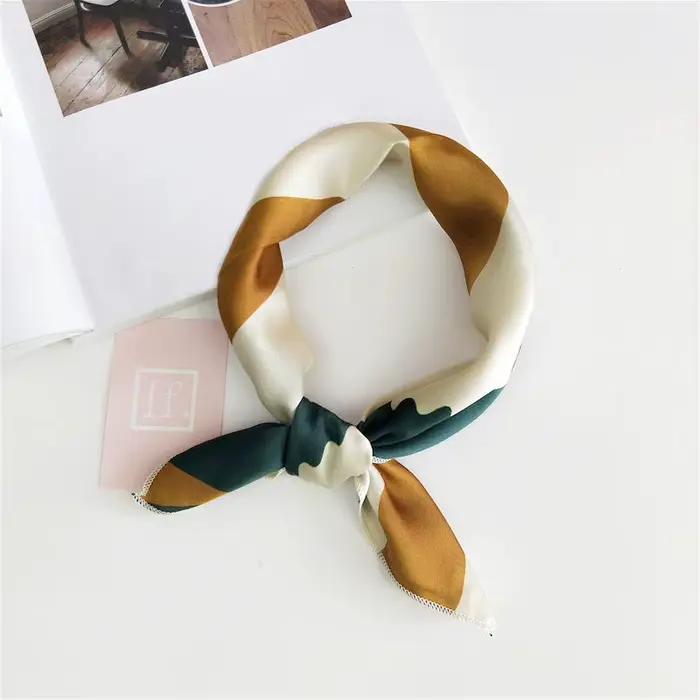 Foulard carré en Satin de soie pour femmes
