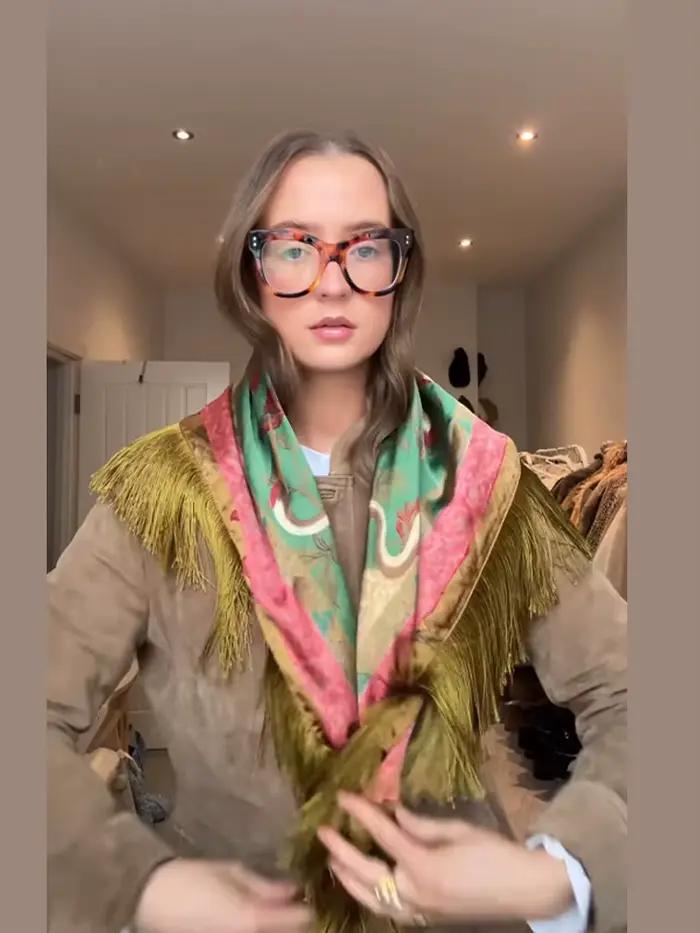 Cardigan en jacquard à panneaux et pompons pour femme