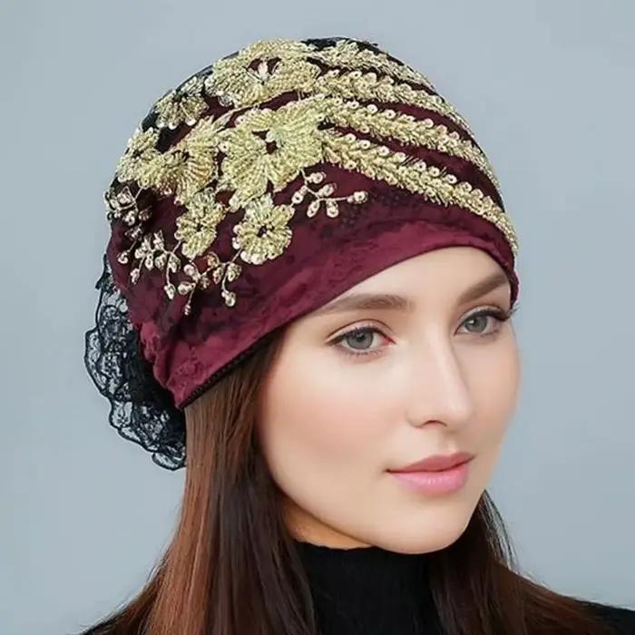 Foulard de tête en dentelle