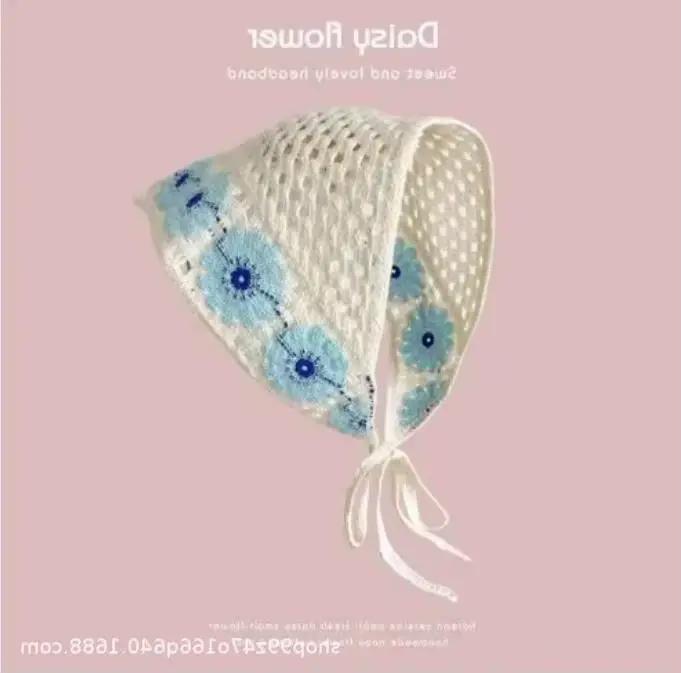 Women's Headscarf Dopamine French Mint Mambo Style Knitted Flower Triangular Headscarf Country Style