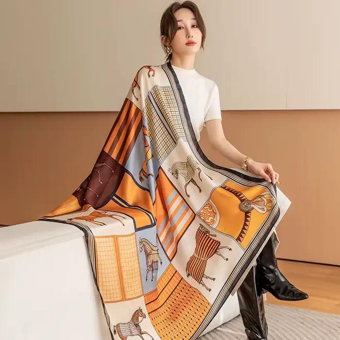 110X110 Li brocart léger luxe foulard en soie femmes modèle chaud nouvelle imitation soie luxe doux