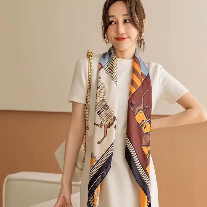 110X110 Li brocart léger luxe foulard en soie femmes modèle chaud nouvelle imitation