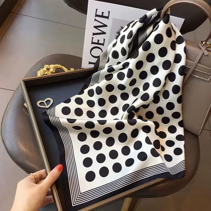 Dot foulard en soie femme Senior sens 70cm carré écharpe cravate mode décoration