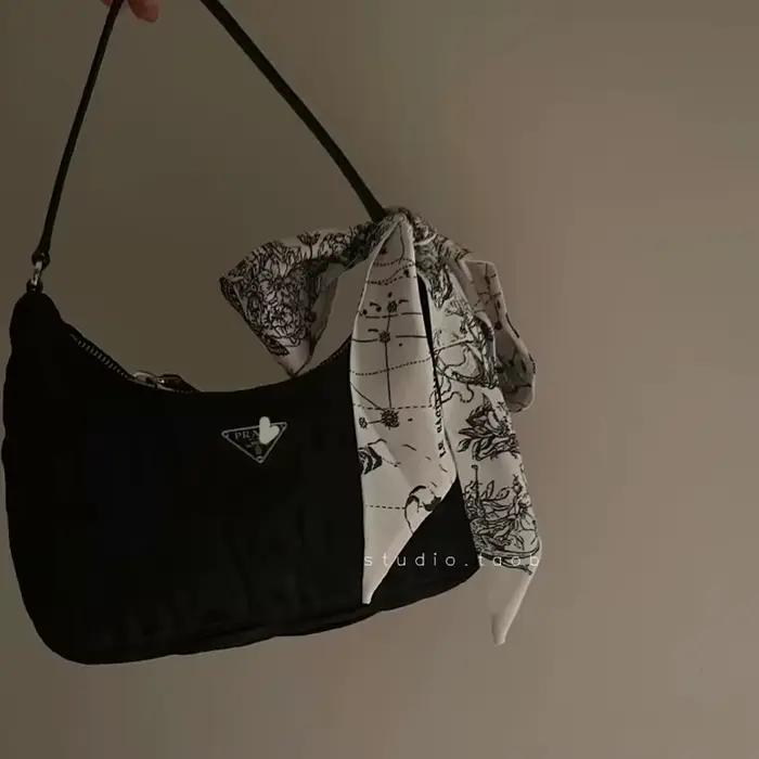 Pas cher 26 lettres sac écharpe sergé foulards en soie femmes nouveau foulard cheveux cravate bandeaux