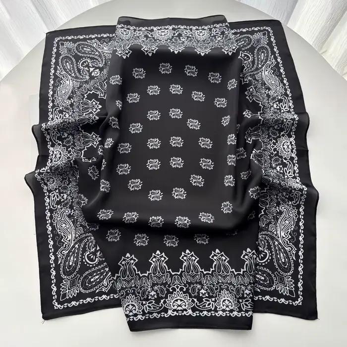 Foulard carré rétro en soie satinée à motif cachemire pour femme