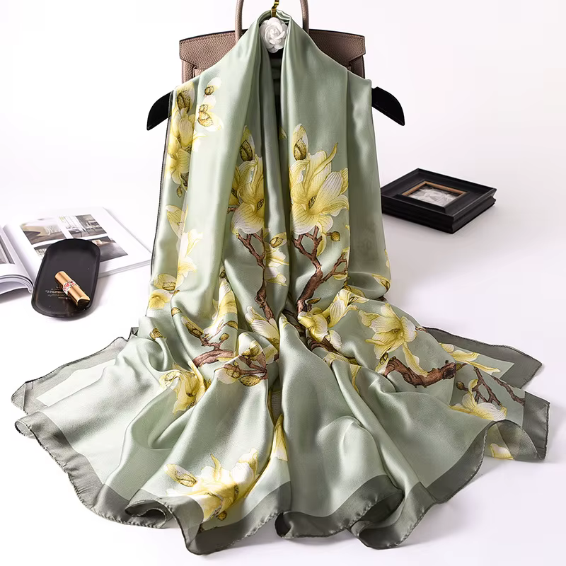 2026 Espagne Foulard en soie de luxe de marque de créateur, motifs floraux style peinture à l'huile