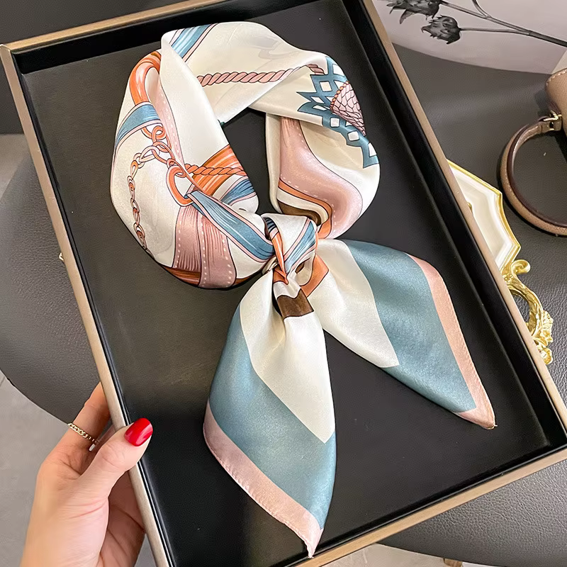 Écharpe carrée en soie simulée pour femmes, 68cm, à la mode et polyvalente, haut de gamme, sac, acce