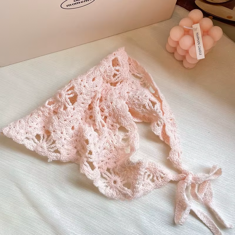 Mode tricoté foulard chapeau français Vintage fleur Triangle foulard chapeau à la main Crochet bande
