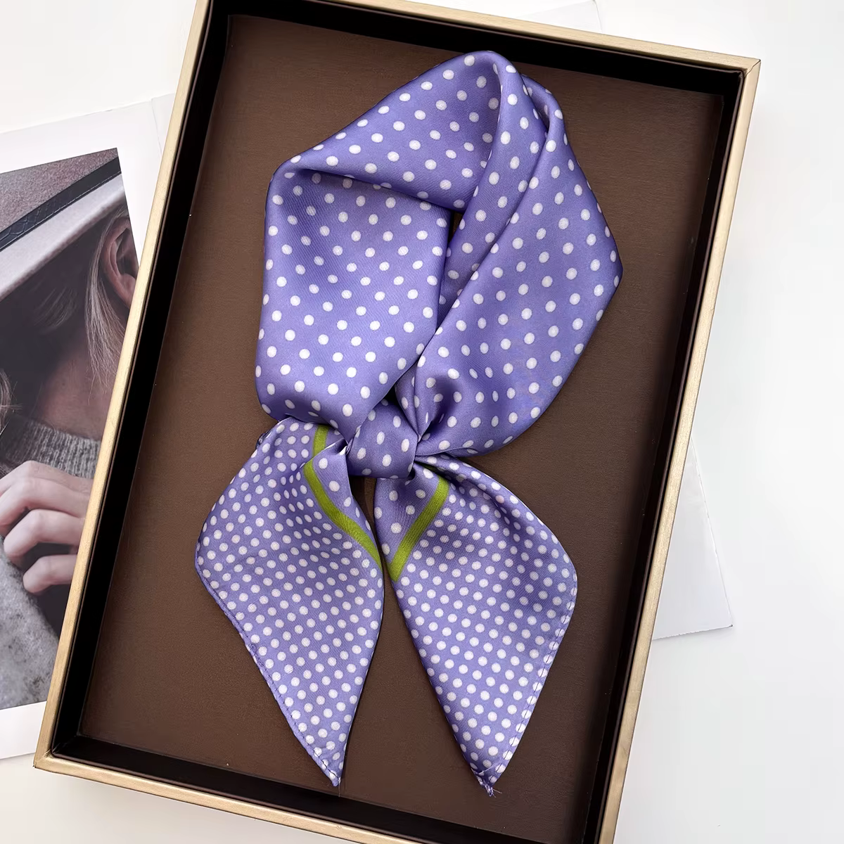 Foulard carré imprimé à pois pour femmes, sensation de soie, Bandana, châle de printemps, foulard en