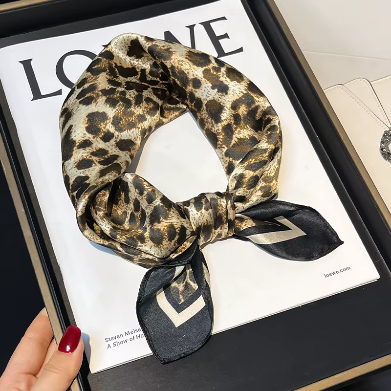 Leapord foulard de cou 100% foulards de cheveux en soie de mûrier couvre-chef décontracté carré foul