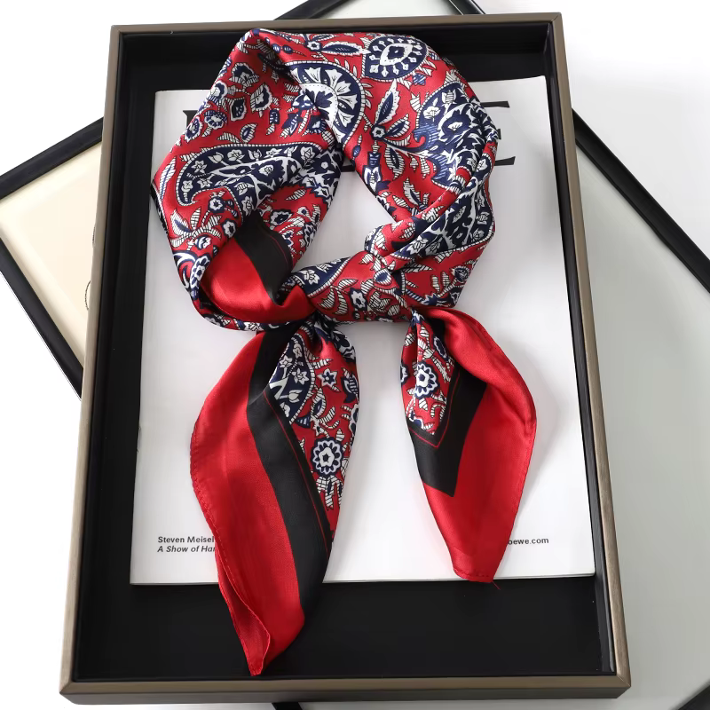 Foulard carré de luxe pour femmes, hijab, mouchoir, imprimé, bandana