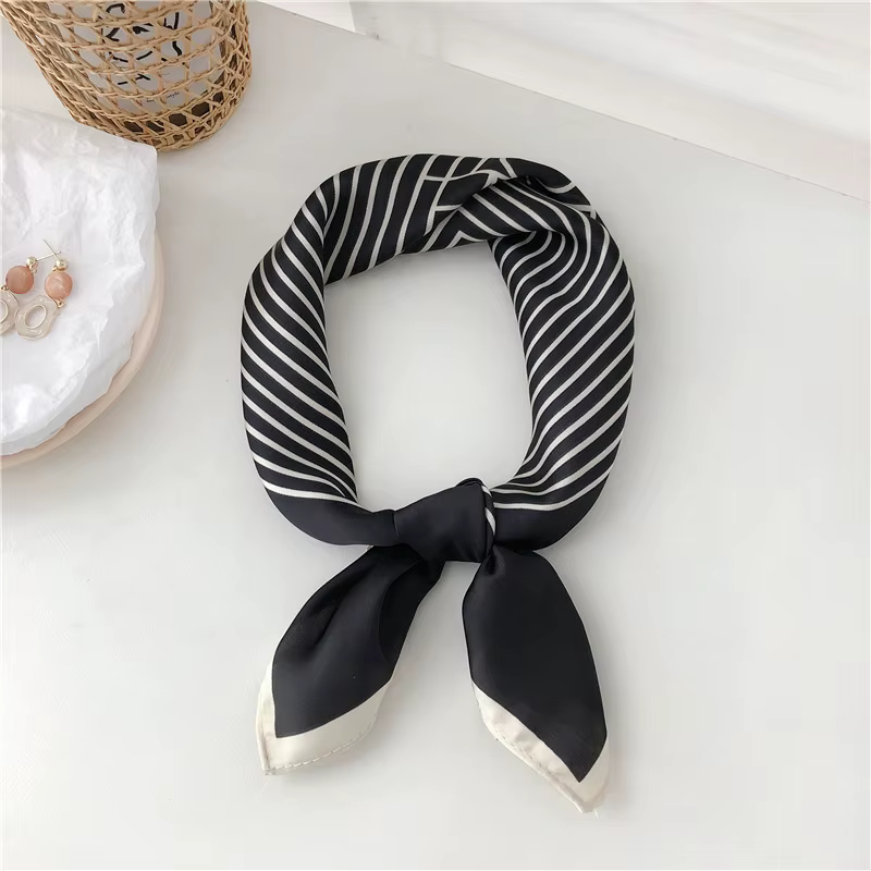 Femmes version coréenne de rayures simples brocart forgeage 70 cm petite écharpe carrée foulard foul