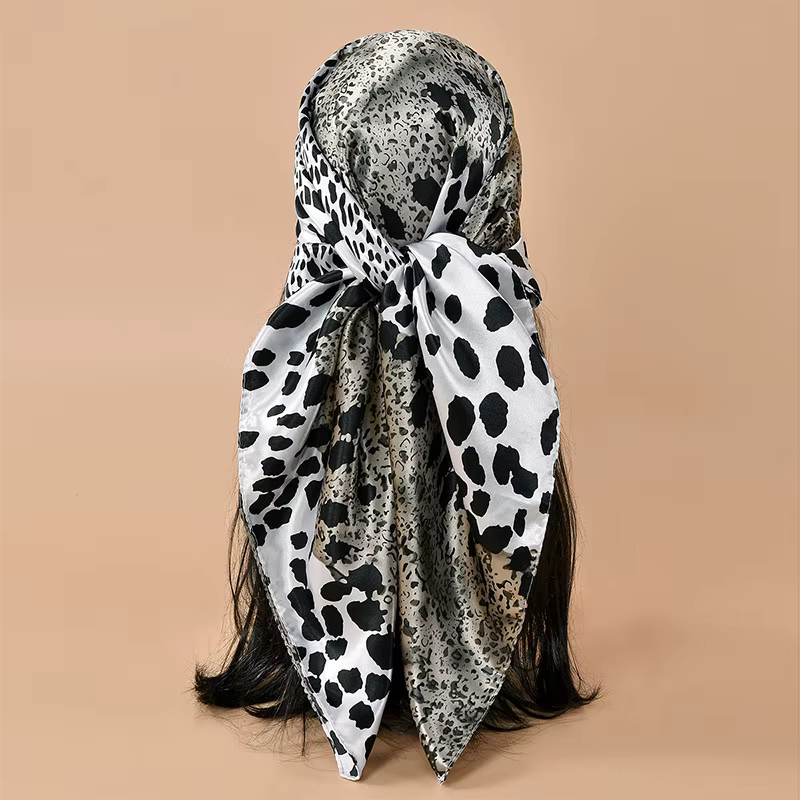 Nouveau Foulard Carré Imprimé Léopard 2026 pour Femme, Foulard de Luxe de Créateurs, Bandeau Tendanc
