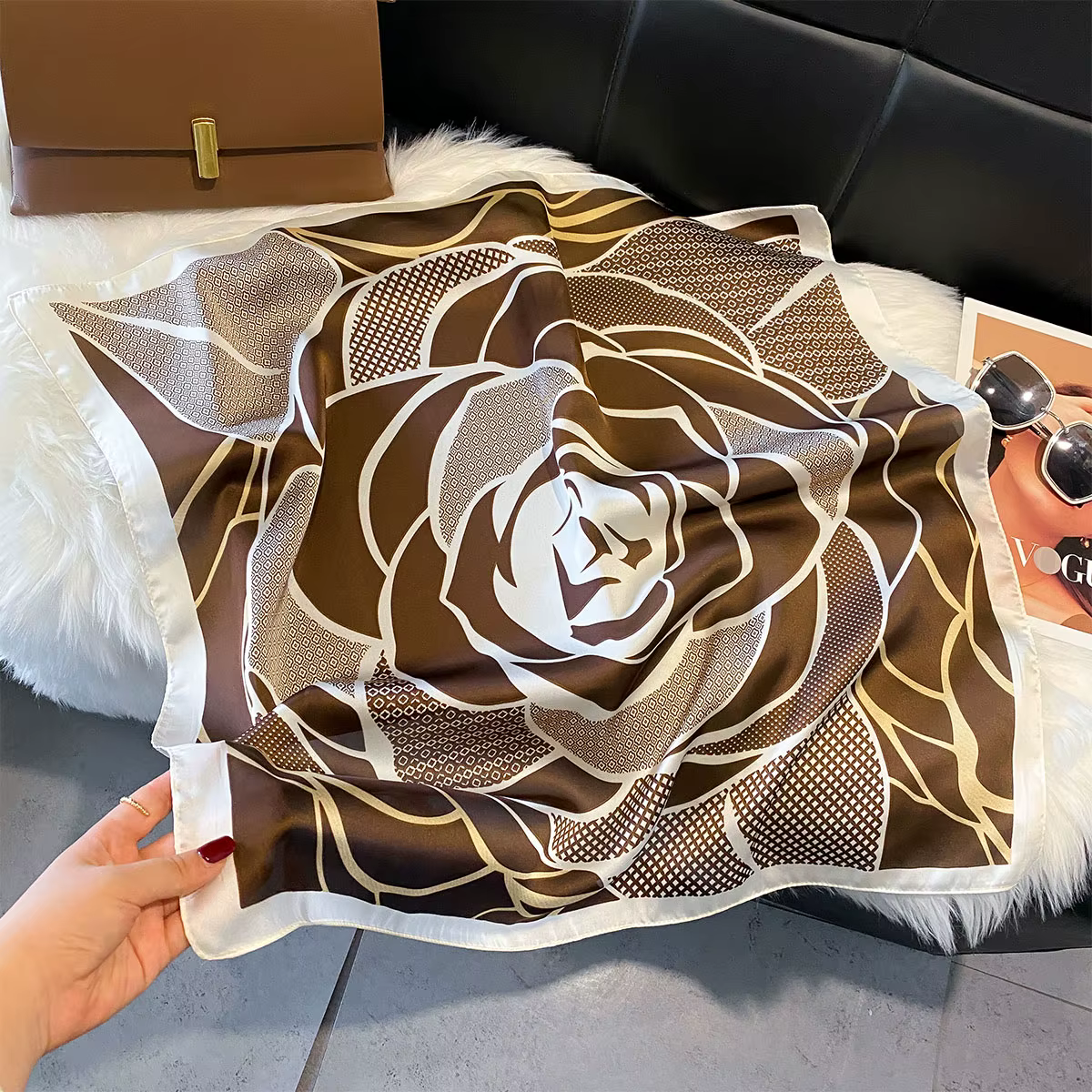 Foulard carré en soie de luxe pour femmes, imprimé Floral, bandeau en Satin doux, Hijab, bandeau fém