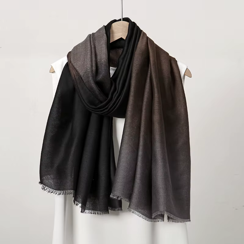 Écharpe Chic Gradient Document Night pour Femme, Viscose Douce, Châle Respirant et Chaud, Voyage Aut