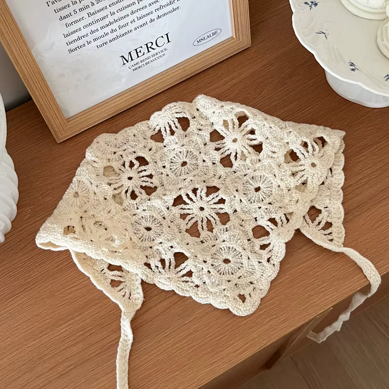 Mode tricoté foulard femmes Style pastoral français Triangle bandeau à la main Crochet bandeau servi