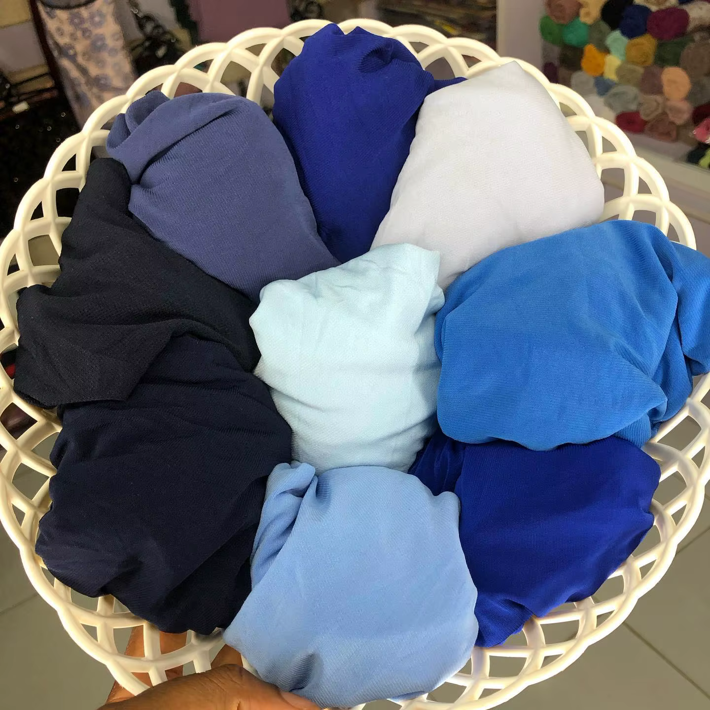 2025 foulard Hijab musulman avec fermeture éclair plaine bulle en mousseline de soie prêt à porter v