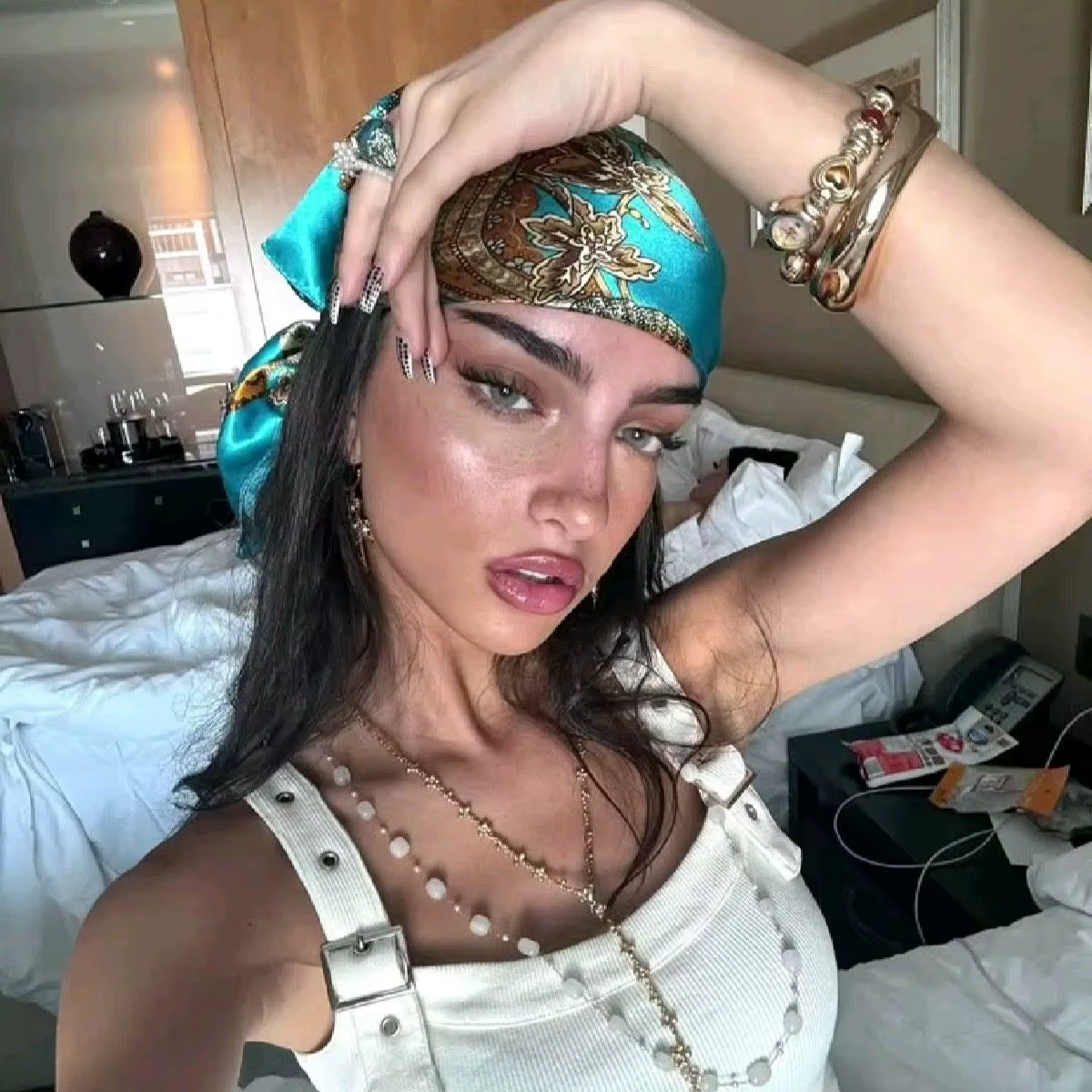 Foulard en Soie Satinée Printemps 2026 pour Femme – Élégant Foulard Floral, Bandana et Bandeau pour 