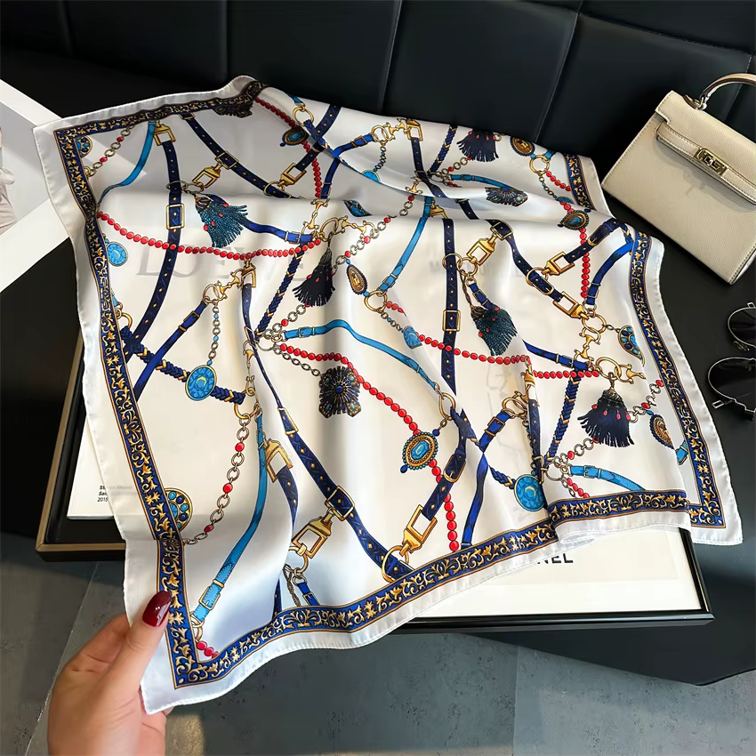 Petite écharpe carrée imprimée chaîne de luxe, fausse soie, foulard de cou fin, mode protection sola