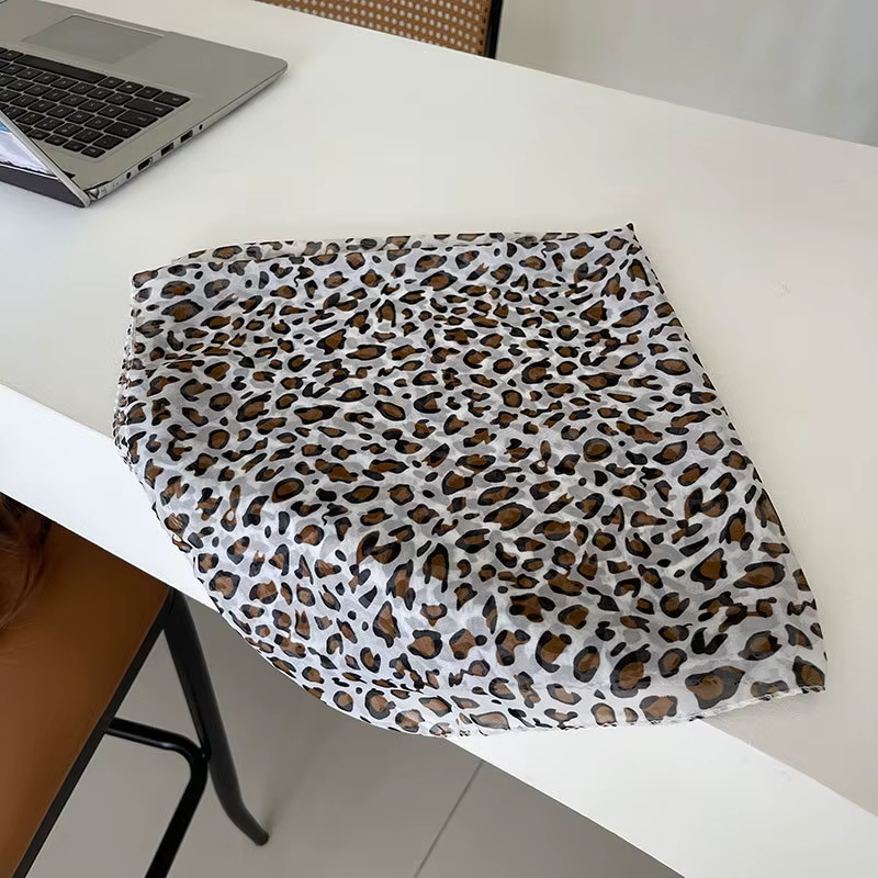 Classique polyvalent Style européen américain imprimé léopard écharpe femmes Collection mince écharp