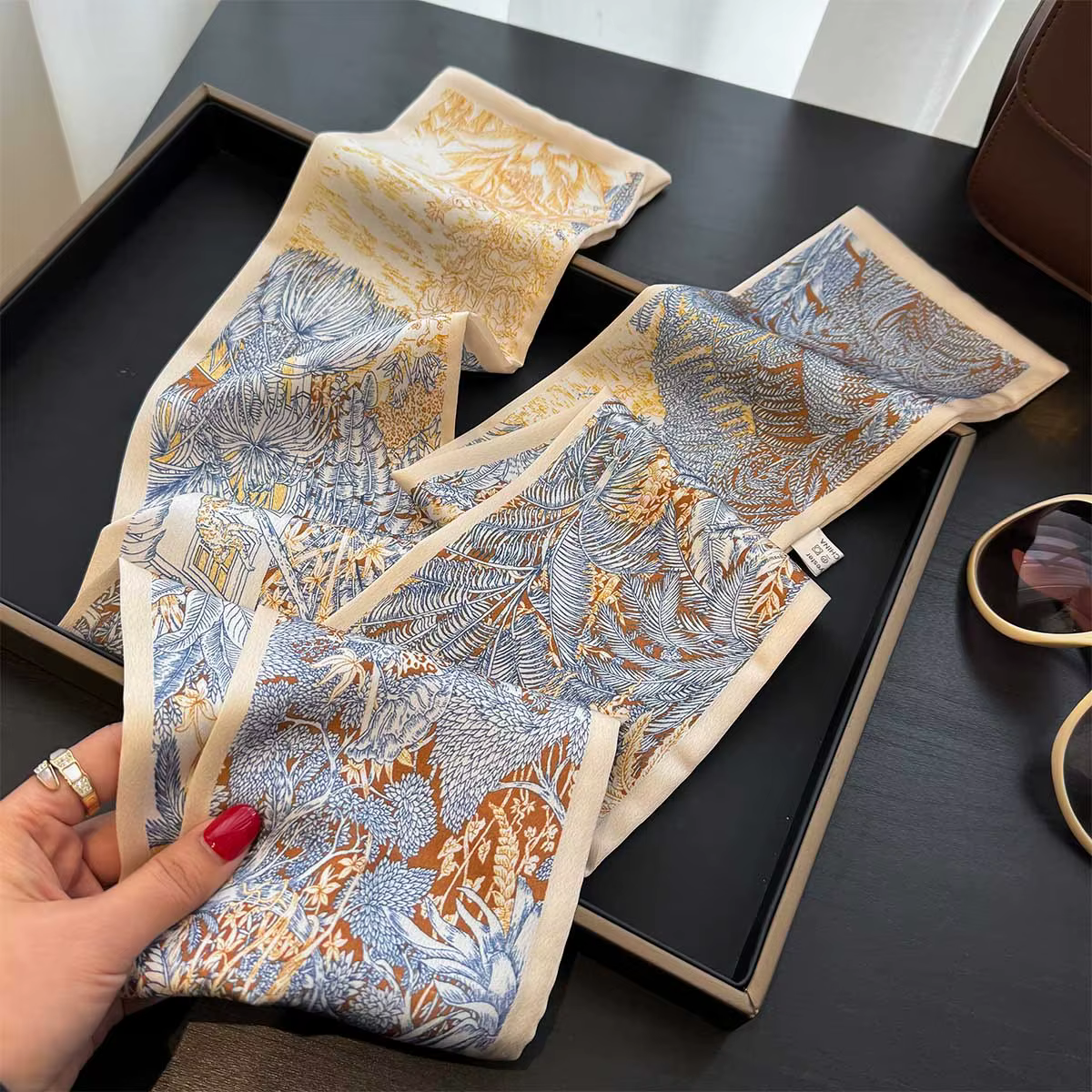 Foulard Design de luxe pour femmes, bandeau en Satin doux, Foulard pour cheveux, cravate de cou, fou