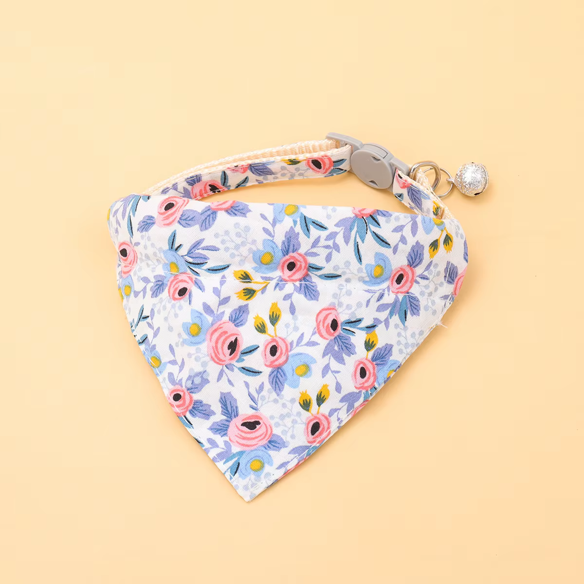 Écharpe triangulaire réglable de style japonais avec motif imprimé clochette, collier et bavoir, ada