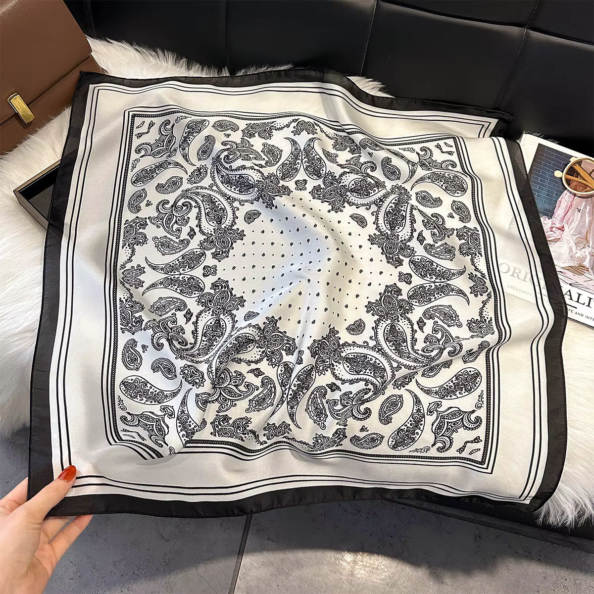 Foulard carré en soie pour femmes, 70x70cm, mode dames, Satin, cravate pour cheveux, Bandana, étoles