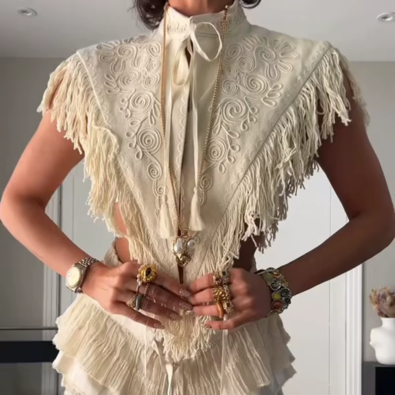 Écharpe Cape Vintage Femme Broderie Florale Franges Col Montant Nœud à Nouer Sans Manches Dos Creux 