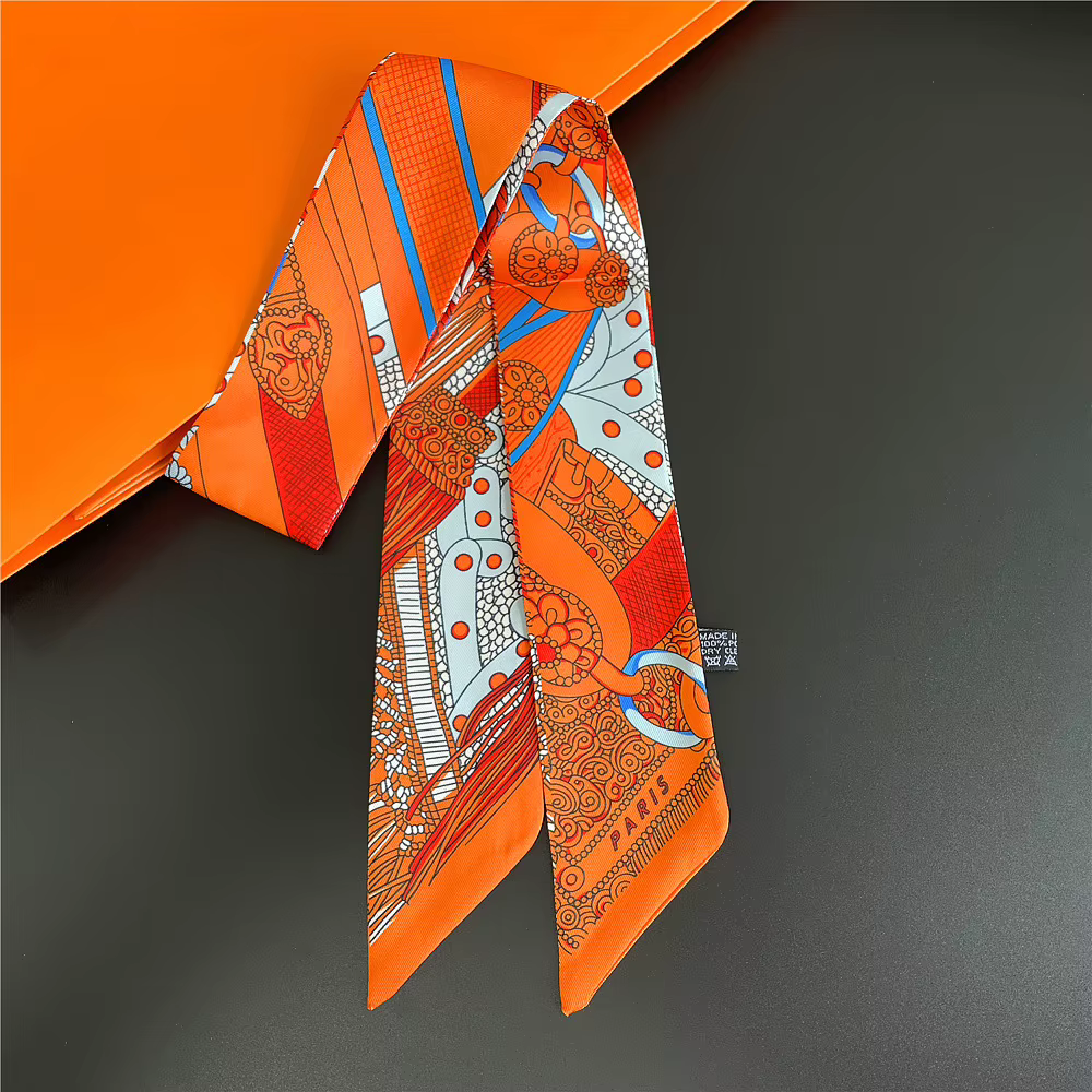 Foulard en soie imprimé rétro français 5x90cm, avec poignée nouée et enveloppée, ruban léger, selle