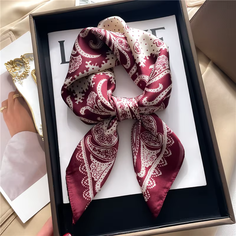 Foulard carré imprimé Paisley pour femmes, en Satin doux, semblable à de la soie, fin, Style Mature,
