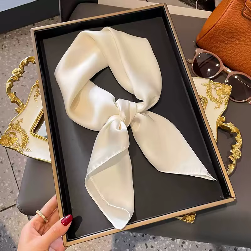 ◮ Écharpe en soie noire et blanche pour femme, 70 cm, couleur unie, écharpe de cérémonie pour occasi
