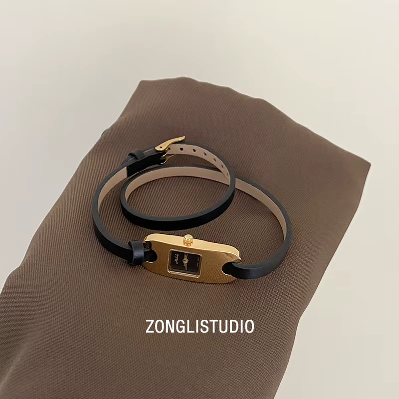 Montres pour femmes ficelle longue bracelet montre femmes vintage en cuir mince bracelet étanche qua
