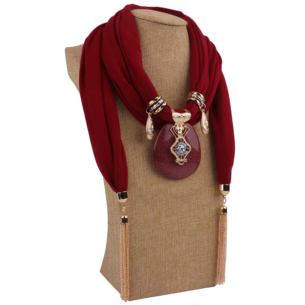 Mode femmes couleur unie gland Wrap écharpe multi-style décoratif bijoux collier pendentif
