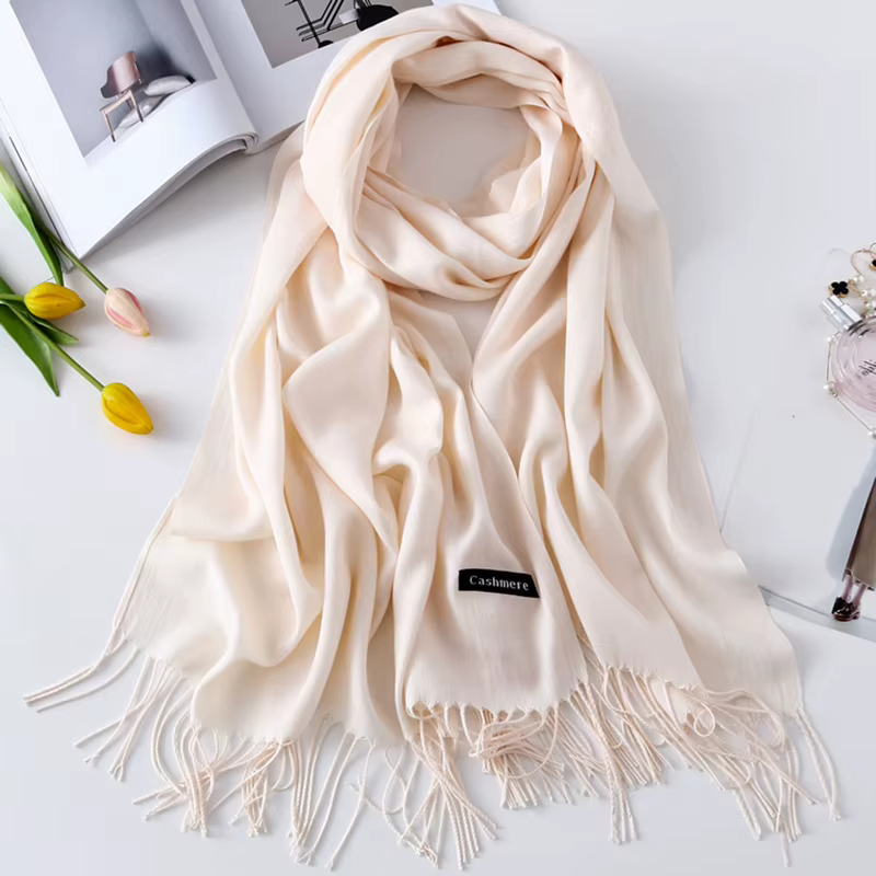Écharpe en Cachemire avec Pompon pour Femme