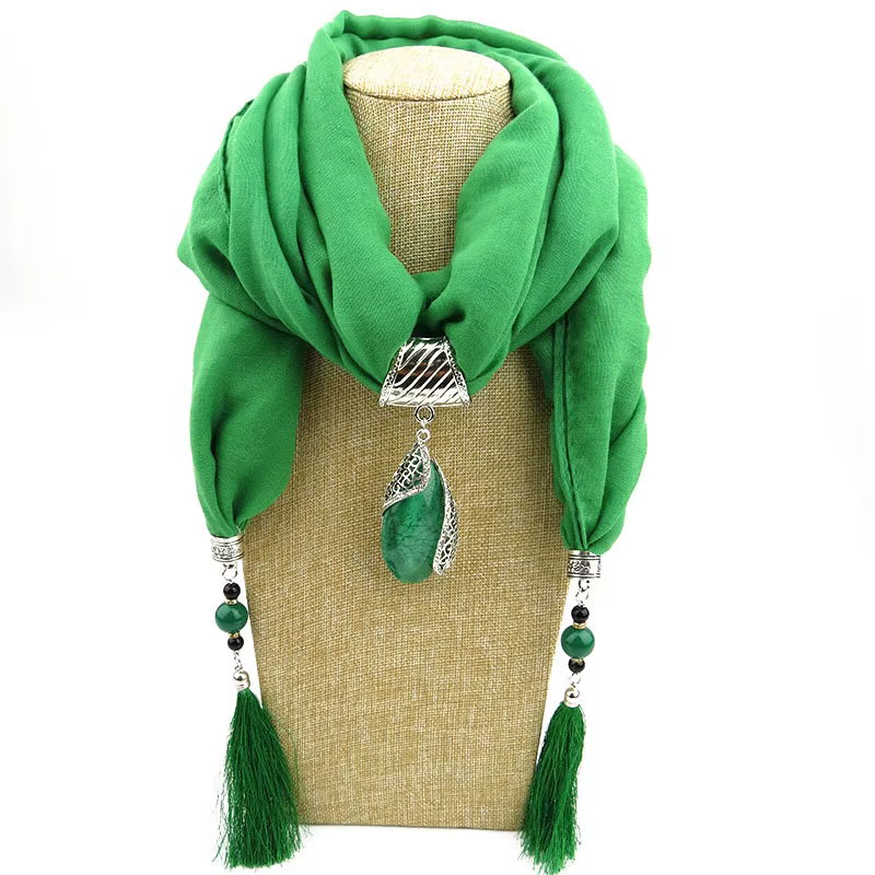 Femmes longues écharpes exagérant pendentif collier dame anneau écharpe