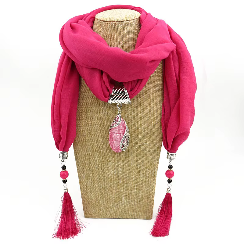 Femmes longues écharpes exagérant pendentif collier dame anneau écharpe