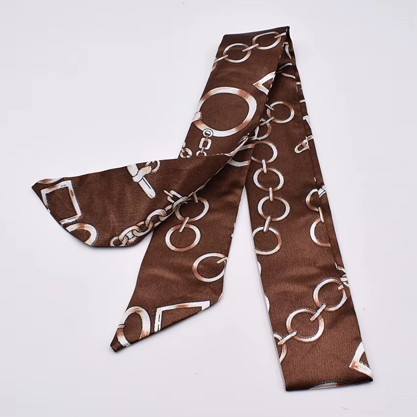 Petit foulard en soie pour femmes