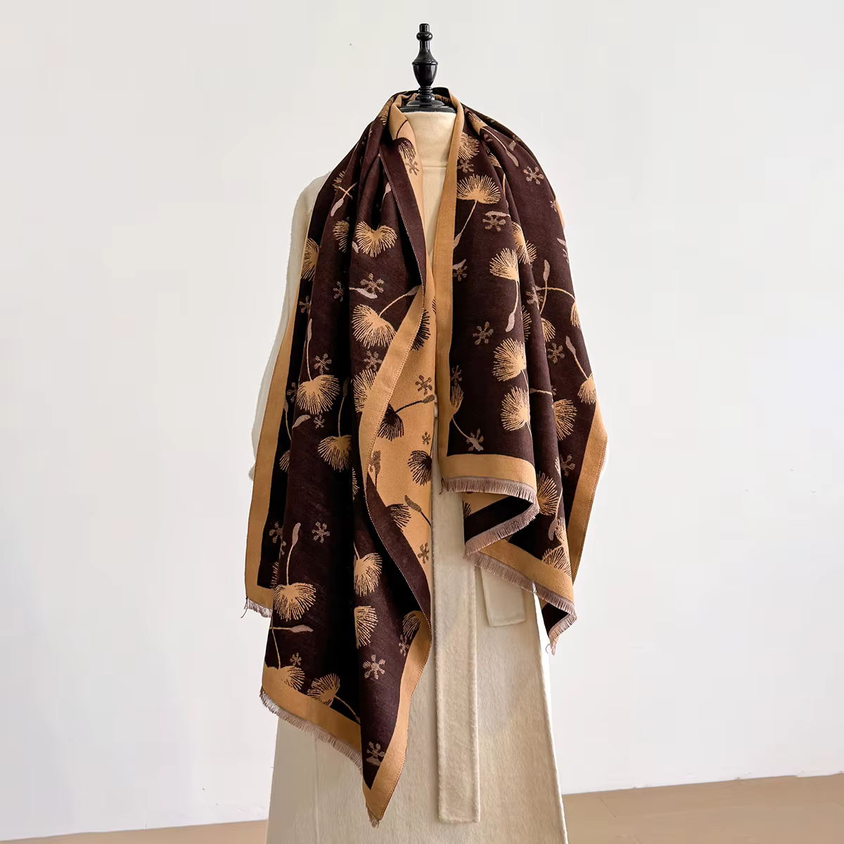 2025 hiver chaud cachemire plume écharpe pour femmes de luxe Jacquard Pashmina châle Wrap foulard femme Design