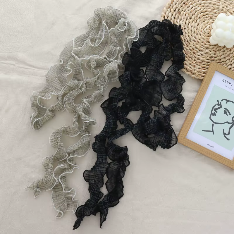 Fille chaude à la mode irrégulière noir or mince écharpe étroite Niche lumière Y2g