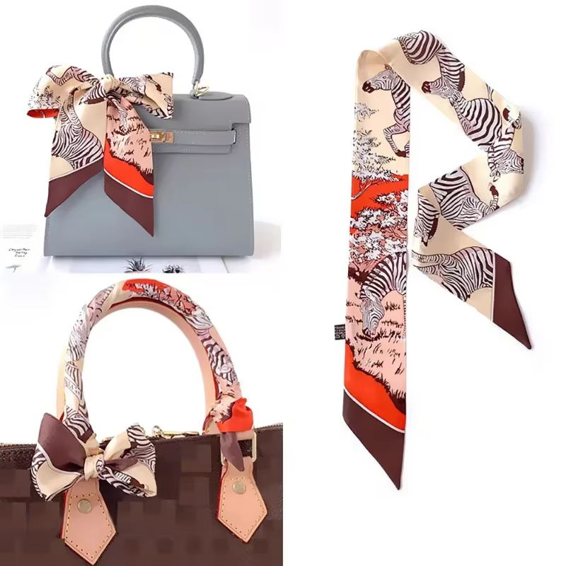 Foulard en soie avec ruban sergé pour femmes