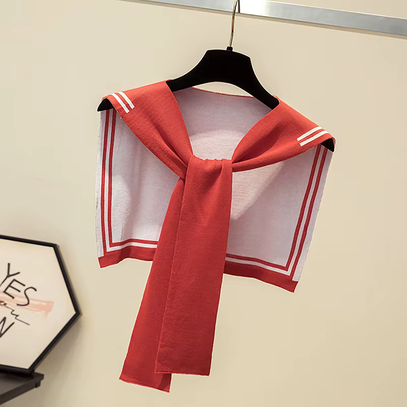 Cape nouée en tricot de laine à rayures de la marine du collège coréen