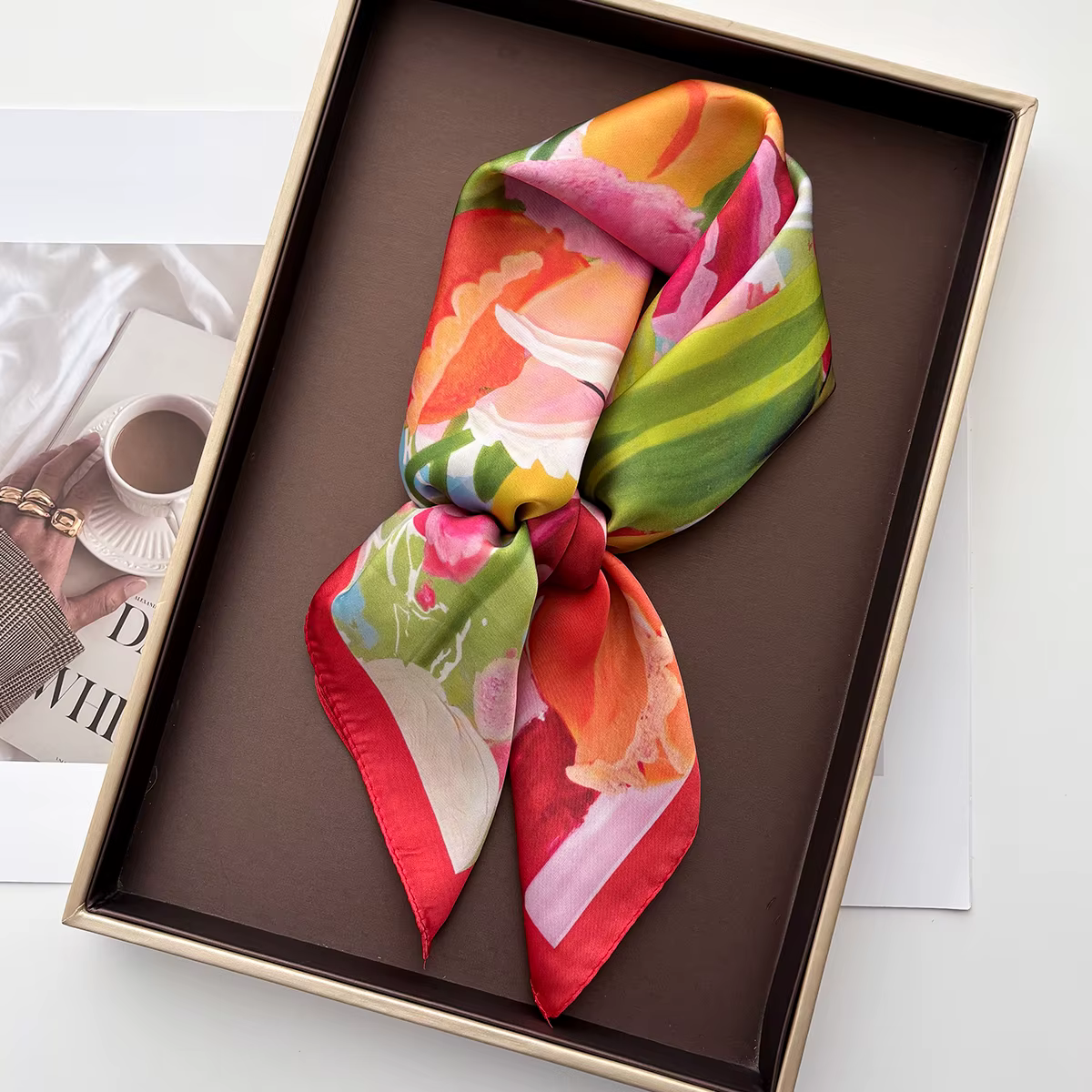 Foulard imprimé floral en soie imitation pour femme