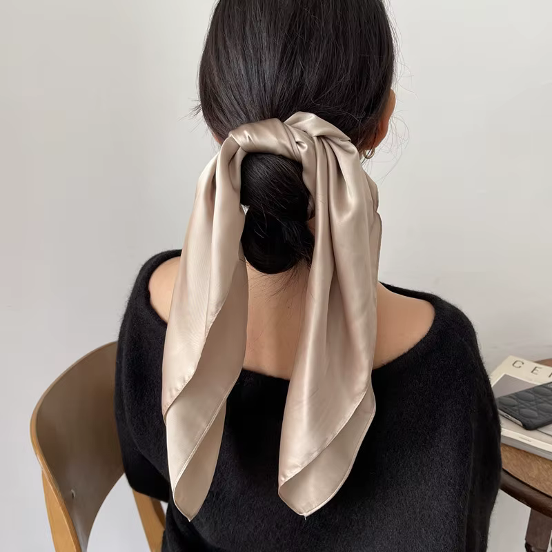 Nouveau 70*70 cm Foulard carré en soie femmes doux Satin bandeau