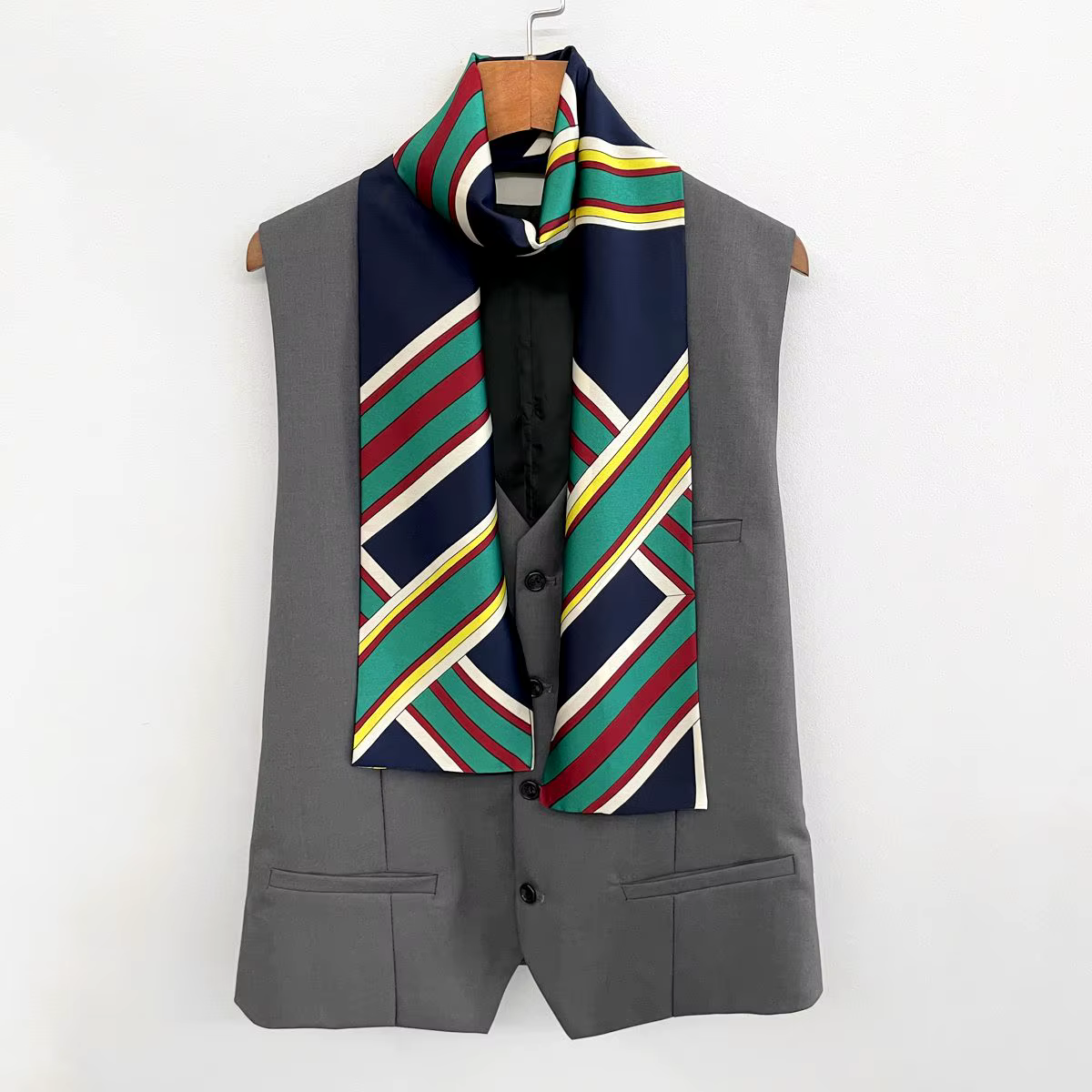 Écharpe pour hommes printemps été costume col de chemise superposition longue rétro mode cou